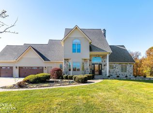 59901 Frost Rd, Lenox, MI 48048
