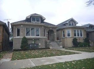 5923 W Cornelia Ave, Chicago, IL 60634
