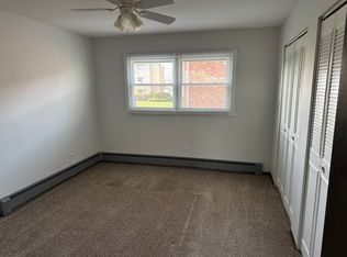 9820 W 153rd St APT 2W, Orland Park, IL 60462