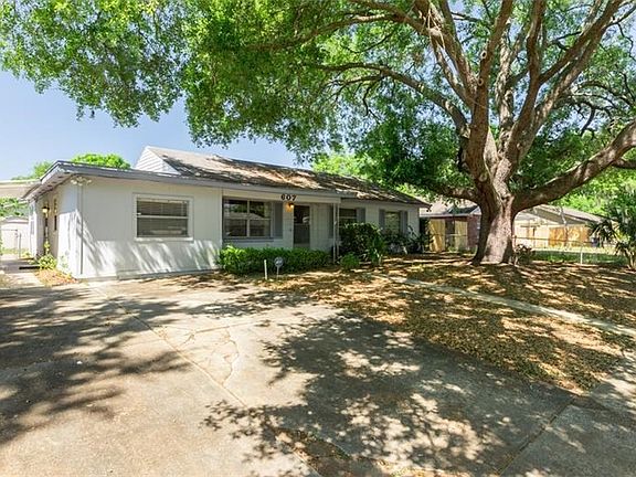 4th image of 607 Patrick Ave