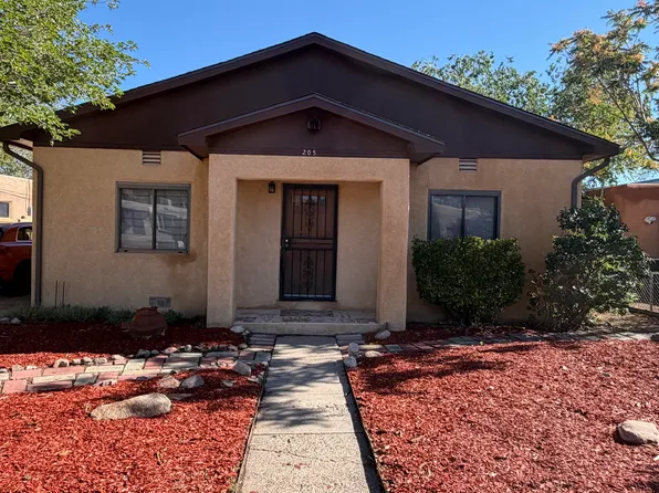 205 Natalie Ave NW, Albuquerque, NM 87107