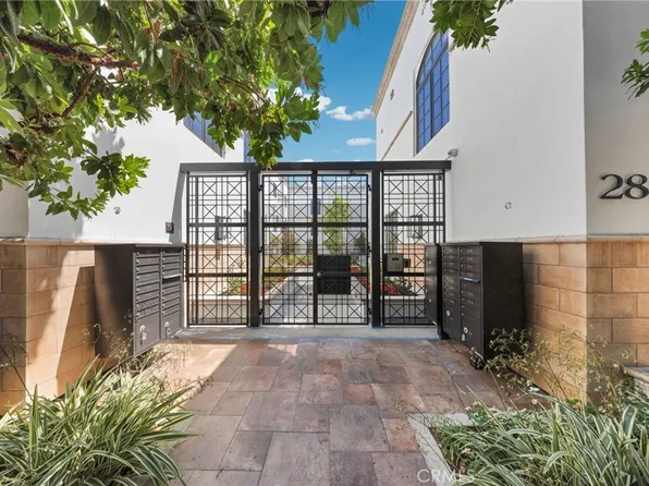 288 S Oakland Ave Unit 203, Pasadena, CA 91101
