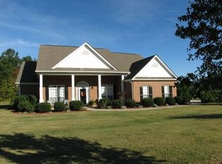 391 Bob Smith Rd, Sharpsburg, GA 30277