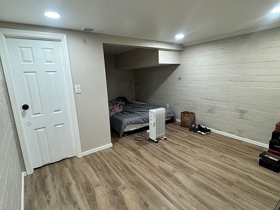 2nd image of 24884 Ironwood Ave #1
