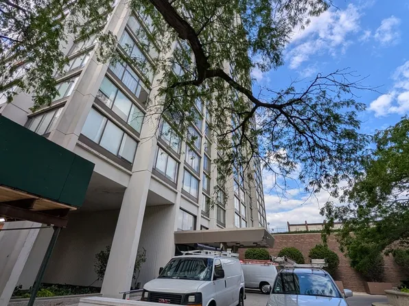 5455 N Sheridan Rd APT 3103, Chicago, IL 60640