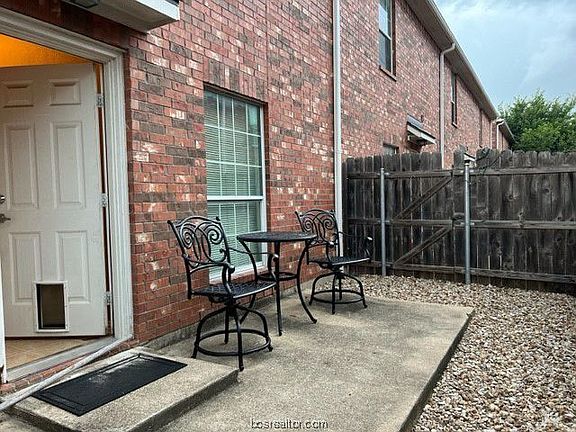3rd image of 1001 Krenek Tap Rd APT 1904