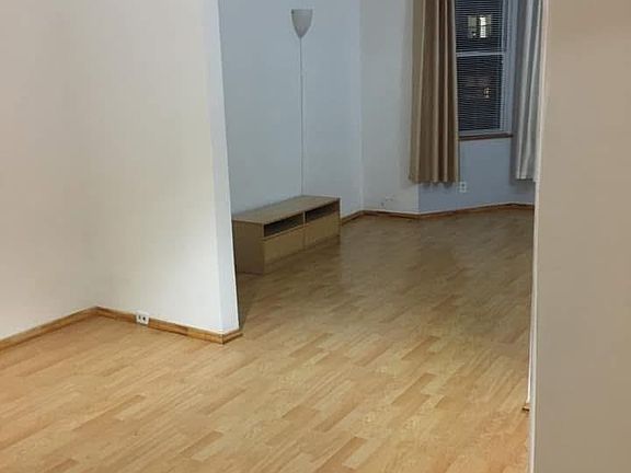 3rd image of 6017 80th Avenue