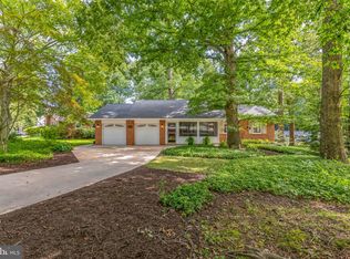 125 Saint Regis Dr, Newark, DE 19711