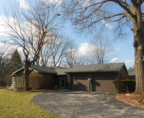 1st image of 8 Shorewood Dr N