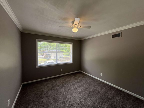 4th image of 3411 Lockwood St