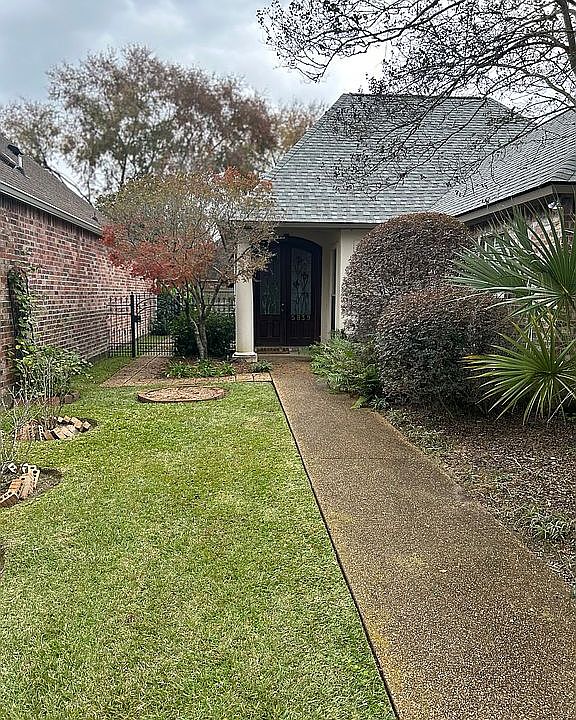 1st image of 5839 Glen Cove Dr