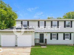 10340 Woodhaven Cir, Indianapolis, IN