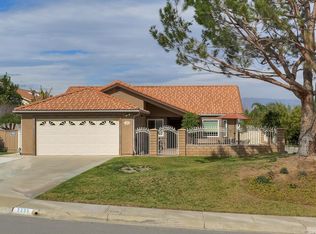 2298 Crescent Cir, Colton, CA 92324