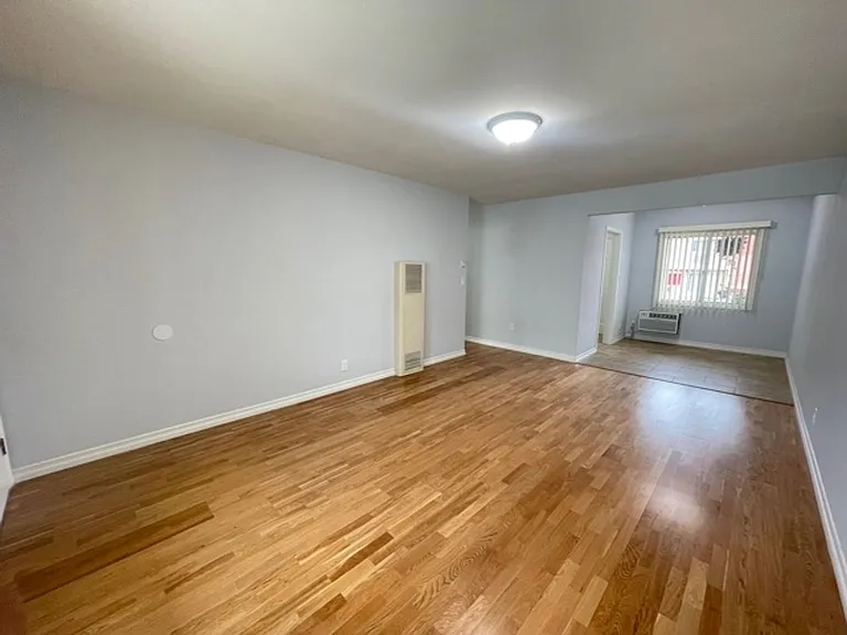 9074 Huntington Dr — Photo 7