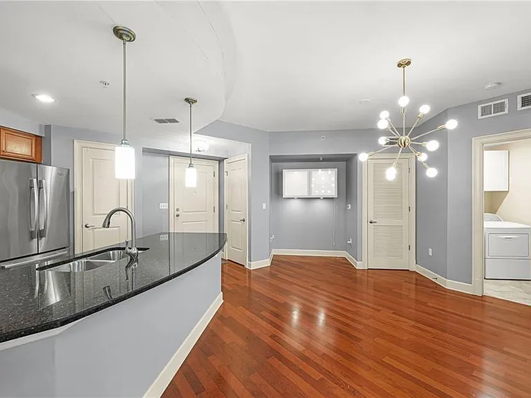 200 River Vista Dr #436 — Photo 8