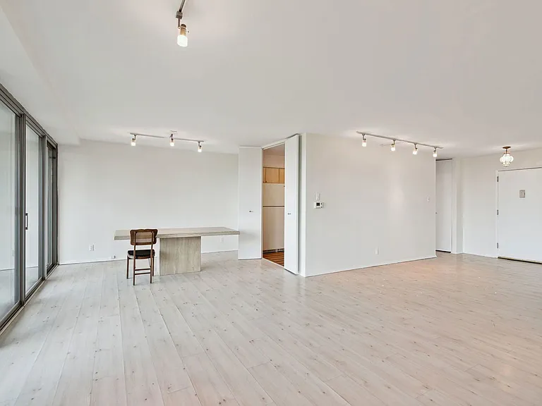 2401 Pennsylvania Ave #15A2 — Photo 6