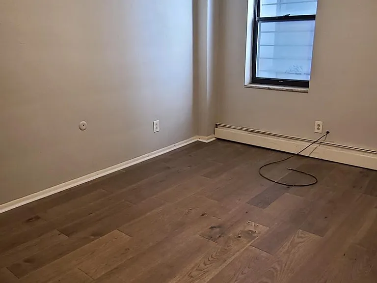 134 S Negley Ave #1 — Photo 3