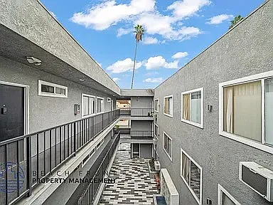 229 S. Normandie Ave. — Photo 38