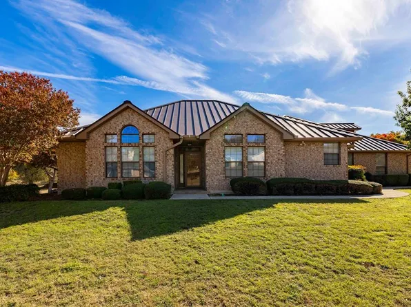 100 Braeburn Cir, Kerrville, TX 78028