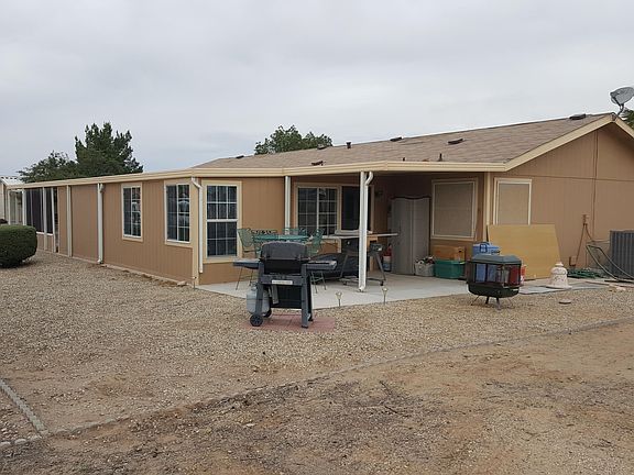 3rd image of 40617 N CLUBHOUSE Drive