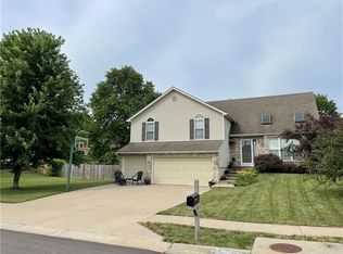 10408 N Tracy Ave, Kansas City, MO 64155