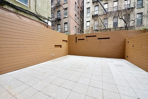 Rented by REAL New York | media 9