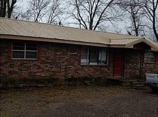 1301 E 6th St, Waldron, AR 72958