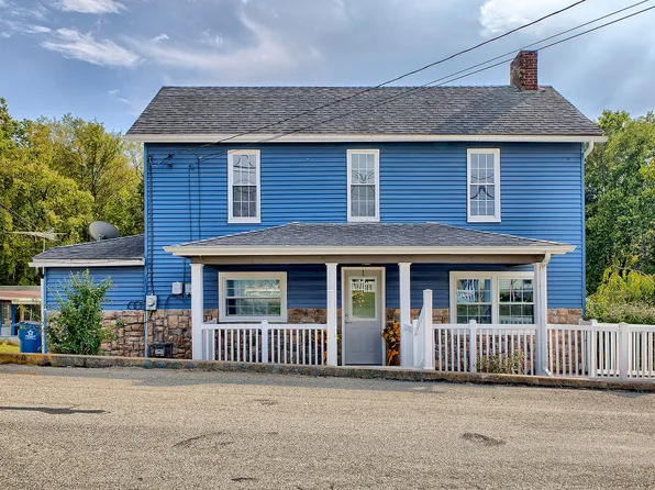 433 Bridge St, Hunker, PA 15639