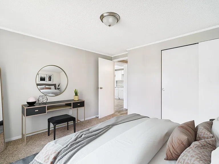 Meadowood Apartments — Photo 7