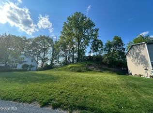 54C Woodside Drive, Albany, NY 12208