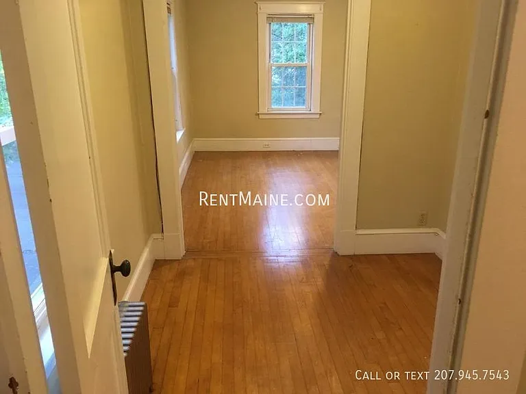 148 Essex St #8 — Photo 7
