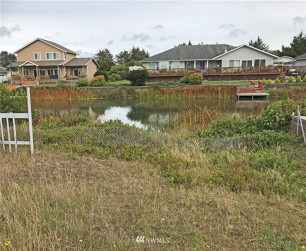 716 Texmar Street photo 1