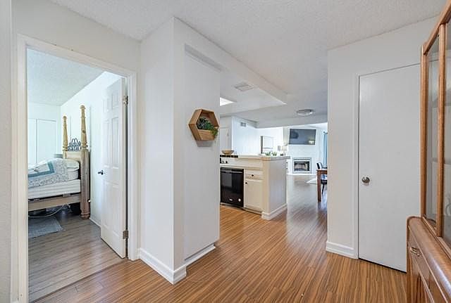1st image of 517 Artisan Rd #517