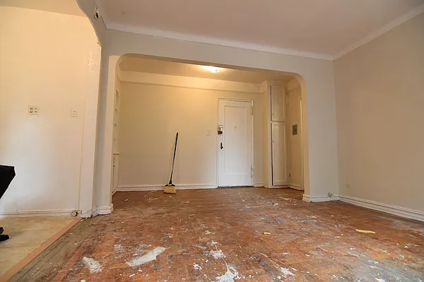 Rented by Zuz Realty | media 56