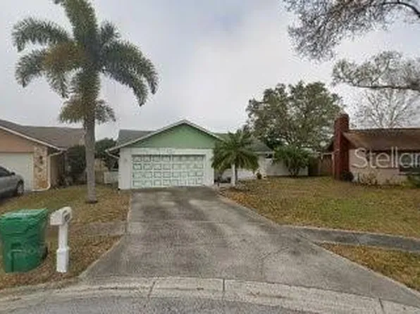 8851 Magnolia Pl, Seminole, FL 33777