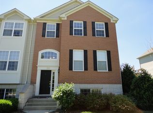 210 Comstock Dr, Elgin, IL 60124