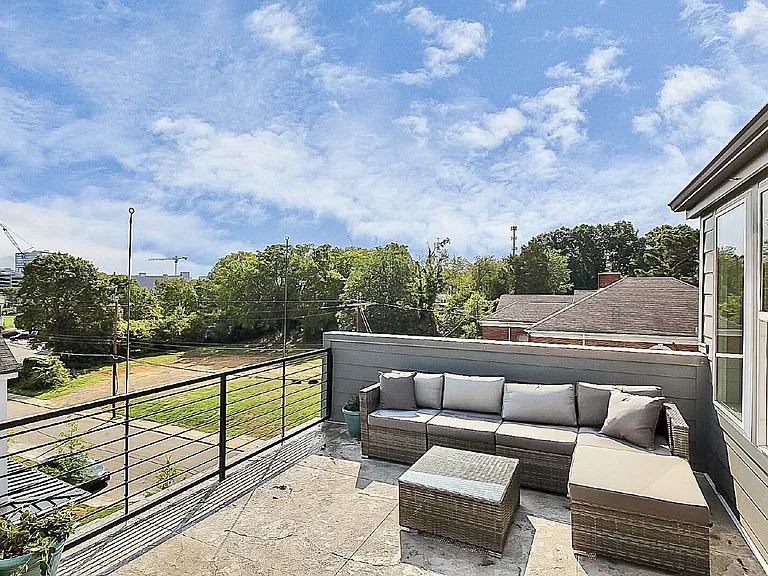1103 Shuman View Ct — Photo 26
