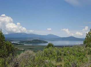 In Paradise Hills Troubador Trl, Klamath Falls, OR 97602