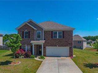 10915 Tower Oak Dr, Charlotte, NC 28269