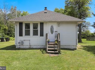 9 E Taunton Rd, Atco, NJ 08004