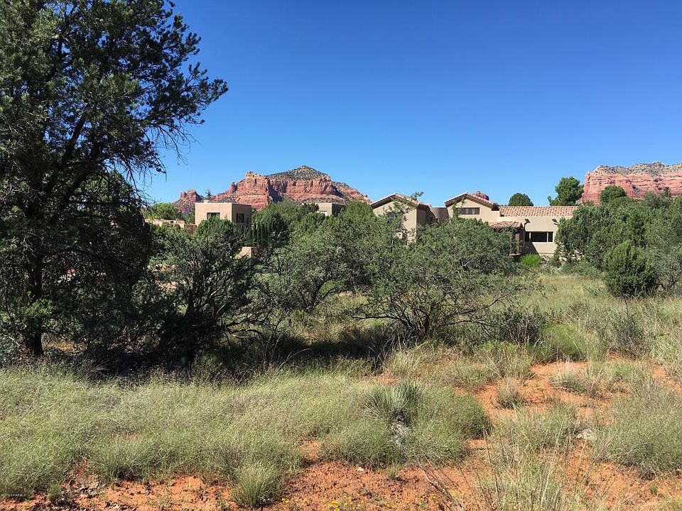 2nd image of 200 Casitas Ct