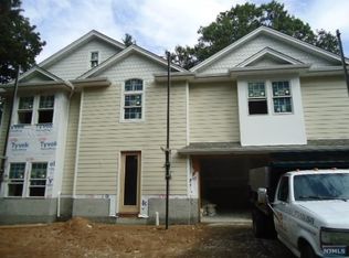 7 Division St, Closter, NJ 07624