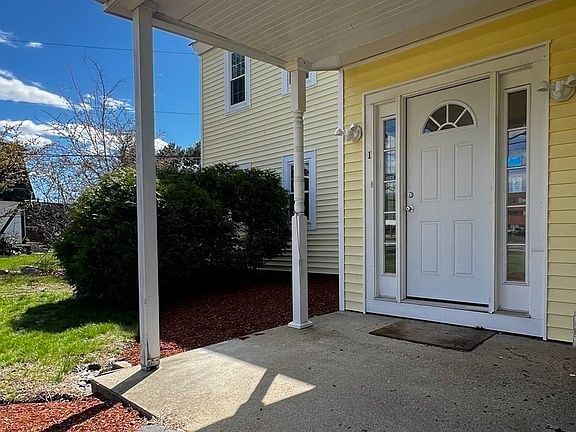 4th image of 292 Great Rd #1