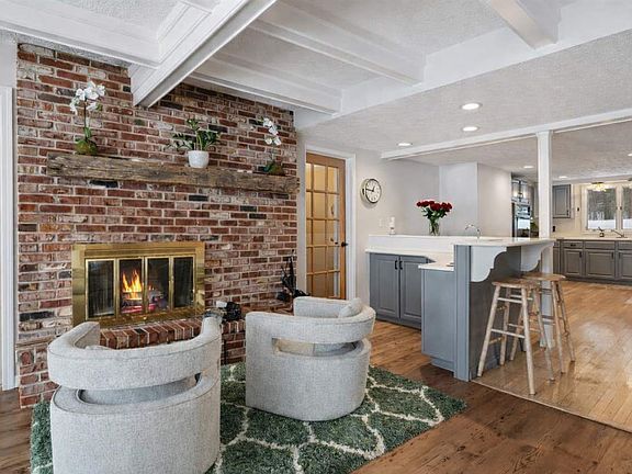 4th image of 5361 Graham Rd