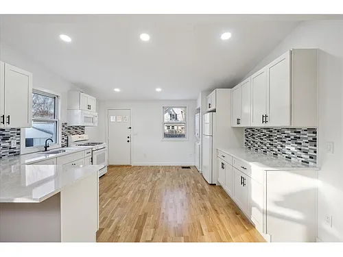 25 Mill St Photo 1