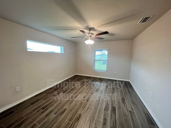 5th image of 2939 NW 4th Ave