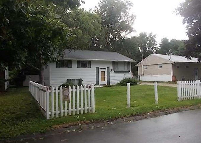 2nd image of 1101 Scottsdale Dr