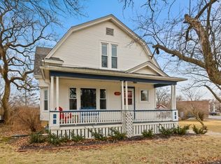 787 South St, Elgin, IL 60123