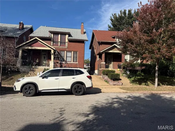 3953 Russell Blvd, Saint Louis, MO 63110