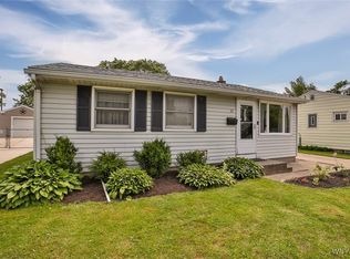37 Rosary Blvd, Cheektowaga, NY